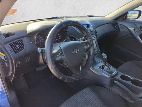 Used 2011 Hyundai Genesis 2.0T image 11