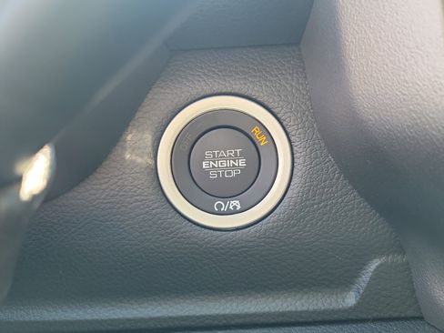 New 2026 RAM 2500 Big Horn AWD/4WD image 17
