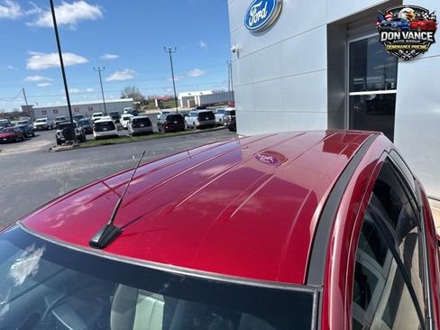 Used 2013 Ford Edge SEL FWD image 8