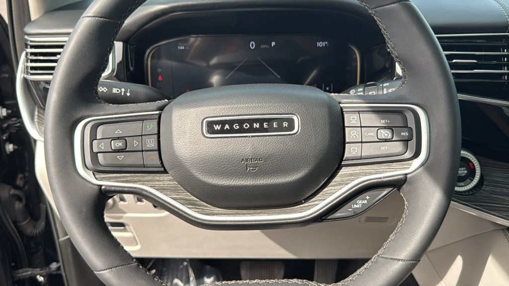 Used 2022 Jeep Wagoneer Series III w/ Premium Group I AWD/4WD image 10
