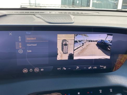 Used 2025 Buick Enclave Preferred image 11