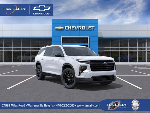 New 2026 Chevrolet Traverse LT image 1