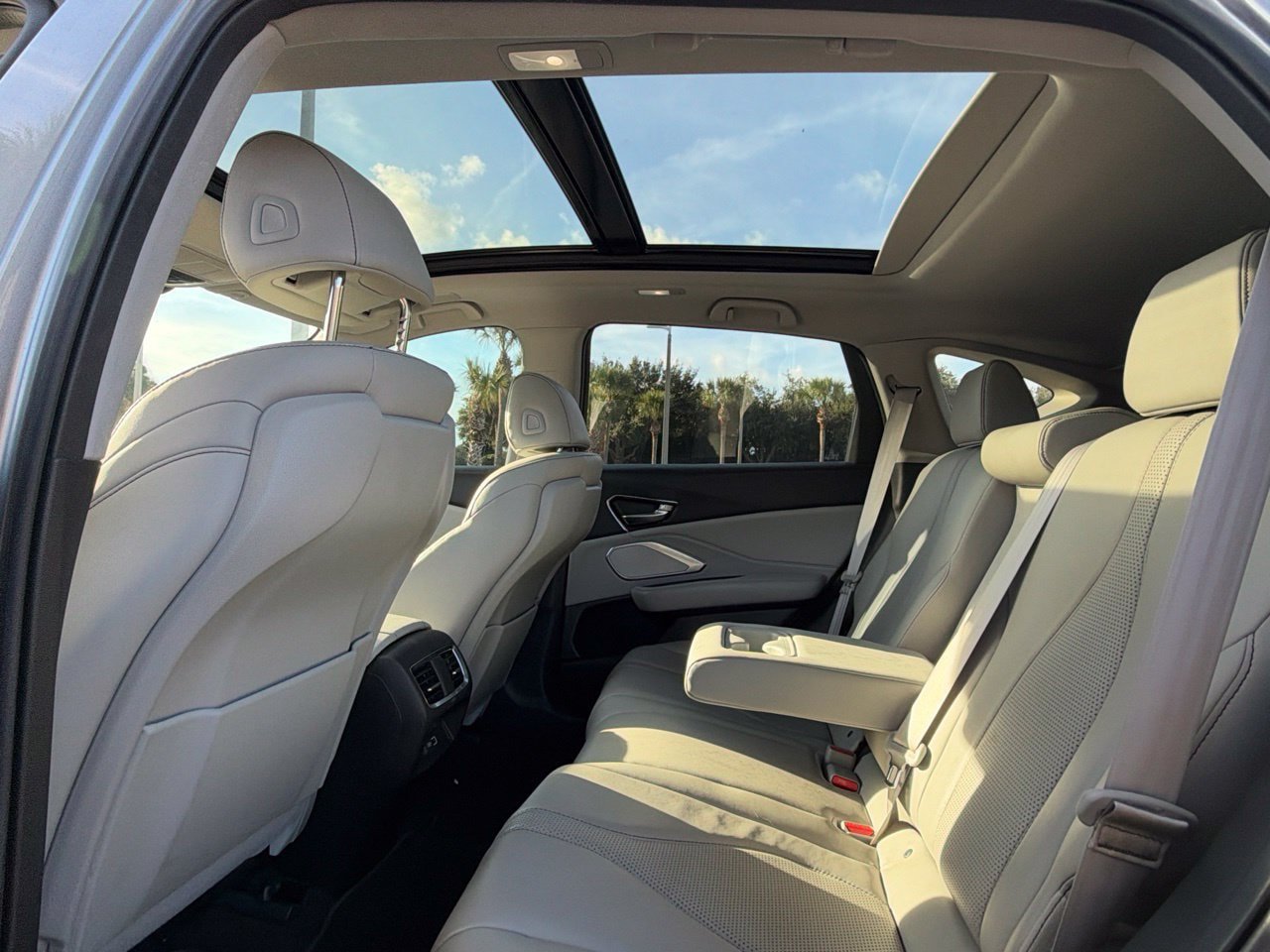 Used 2019 Acura RDX w/ Technology Package FWD image 7