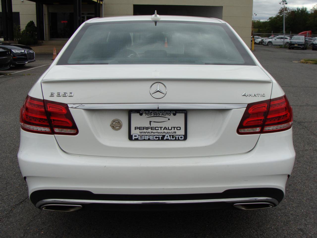 Used 2016 Mercedes-Benz E 350 4MATIC Sedan image 5