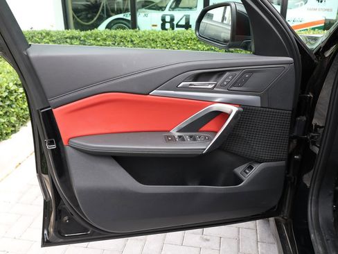 Used 2025 BMW X1 xDrive28i image 11