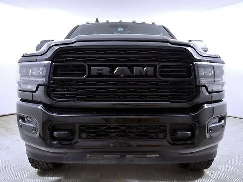 Used 2020 RAM 3500 Limited AWD/4WD image 5