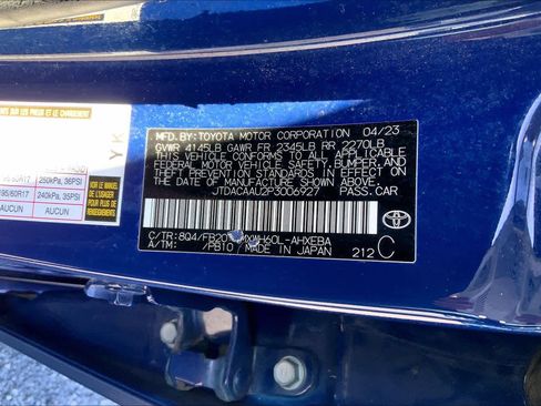 Used 2023 Toyota Prius LE image 29