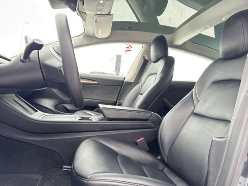 Used 2022 Tesla Model 3 Long Range image 18