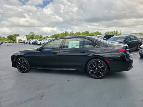 New 2026 BMW 760i xDrive w/ Executive Package AWD/4WD image 5