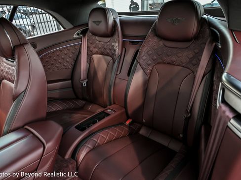 Used 2022 Bentley Continental GT Speed image 28