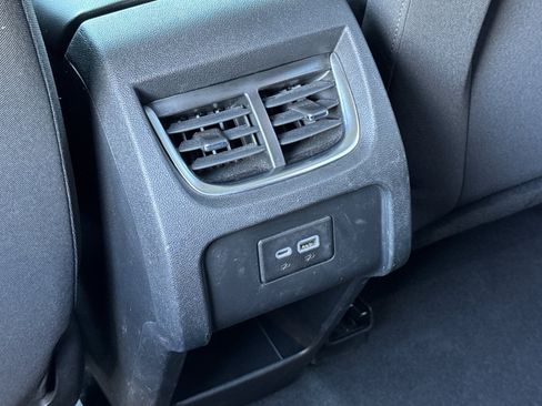 Used 2022 Chevrolet Blazer LT image 43