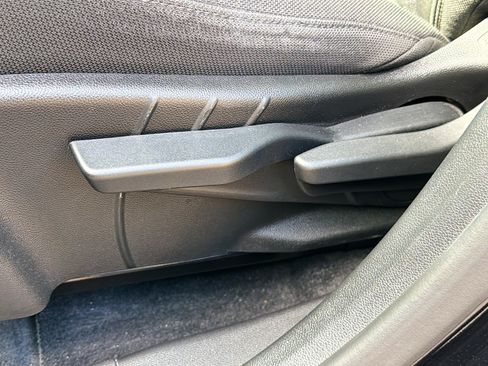 Used 2025 GMC Terrain Elevation image 24