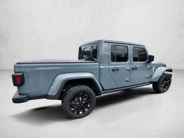 Used 2025 Jeep Gladiator Sport AWD/4WD image 4