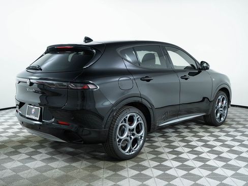 New 2024 Alfa Romeo Tonale Ti image 9