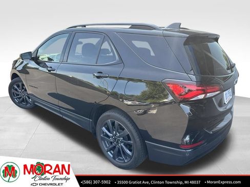 Used 2024 Chevrolet Equinox RS FWD image 3