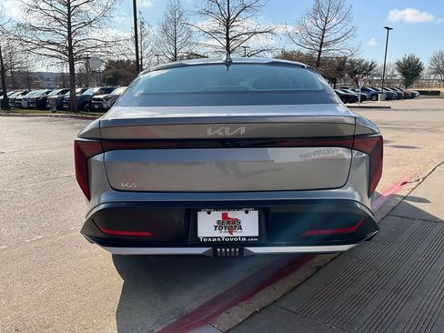 Used 2025 Kia K4 LXS image 7