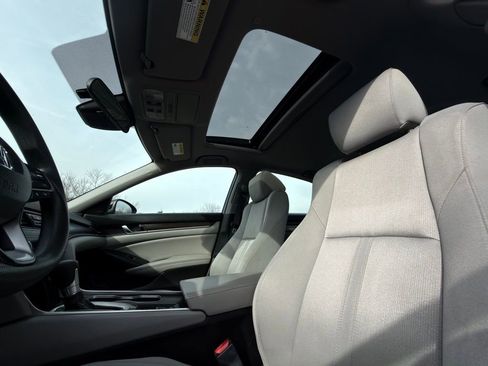 Used 2019 Honda Accord EX image 15