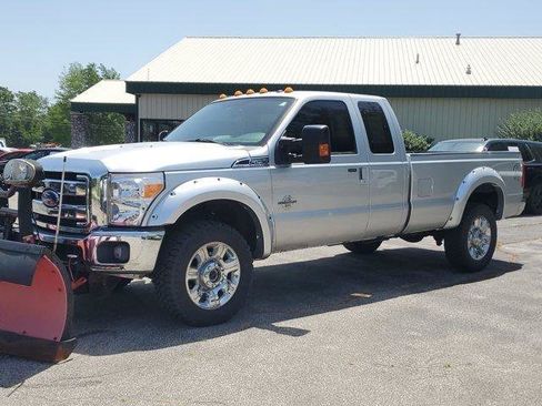 Used 2016 Ford F250 Lariat w/ Chrome Package AWD/4WD image 2