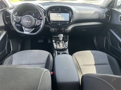 Certified 2022 Kia Soul GT-Line image 19