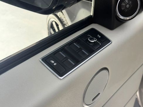Used 2017 Land Rover Range Rover Supercharged image 23