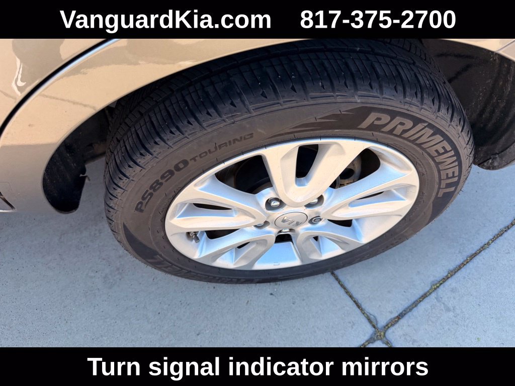 Used 2012 Kia Soul + FWD image 9