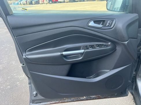 Used 2014 Ford Escape SE image 18