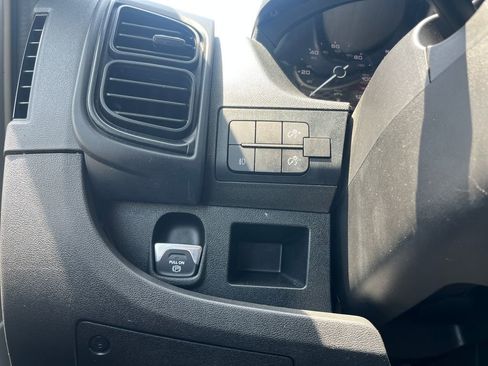 Used 2022 RAM ProMaster 2500 w/ Convenience Group FWD image 21
