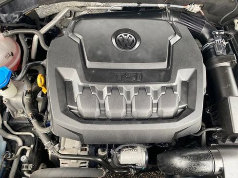 Used 2022 Volkswagen Passat 2.0T image 21