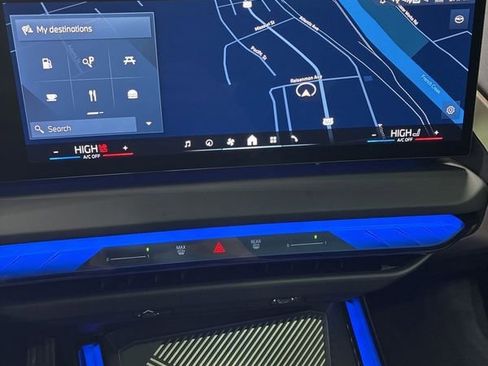 Used 2025 BMW X3 xDrive30i w/ Premium Package AWD/4WD image 23