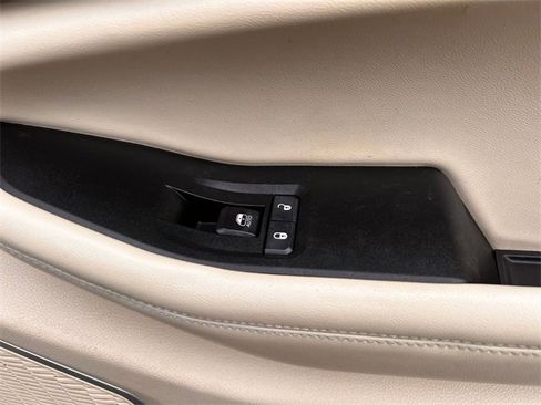 Used 2022 Jeep Grand Cherokee L Limited image 34