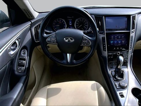 Used 2015 INFINITI Q50 Premium w/ Navigation Package AWD/4WD image 6