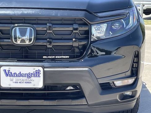 Used 2025 Honda Ridgeline Black Edition image 7