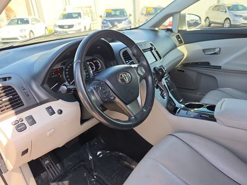 Used 2014 Toyota Venza XLE w/ XLE Premium Package FWD image 15