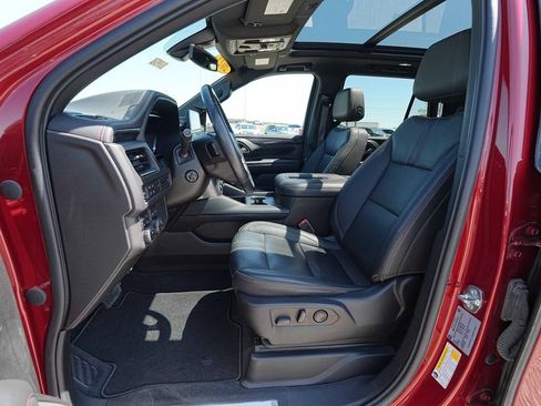 Used 2022 Chevrolet Tahoe RST w/ Luxury Package AWD/4WD image 17