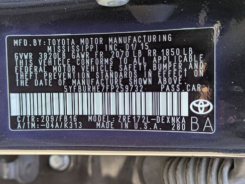 Used 2015 Toyota Corolla LE w/ Body Protection Package #1 FWD image 30