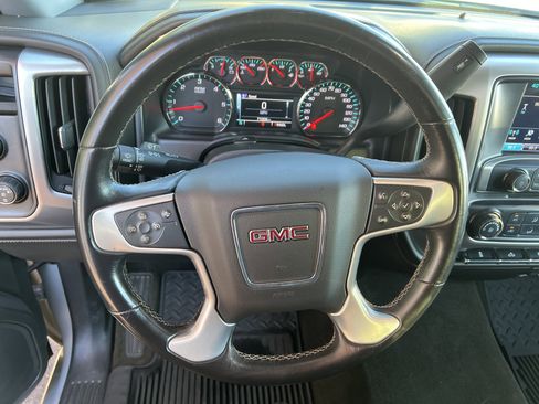 Used 2017 GMC Sierra 1500 SLE w/ SLE Preferred Package image 18