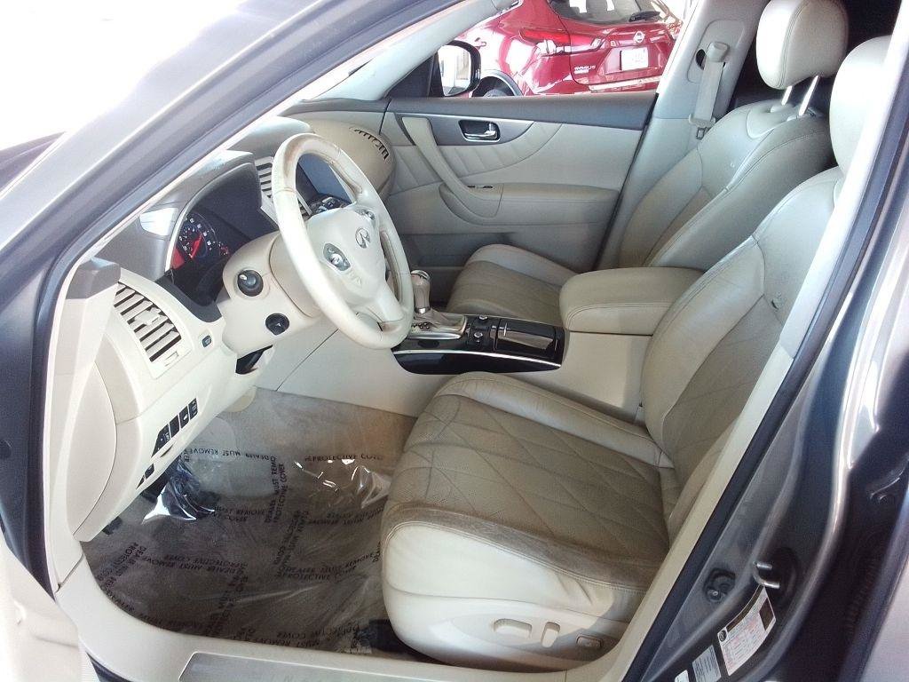 Used 2011 INFINITI FX35 AWD w/ Premium Pkg image 14