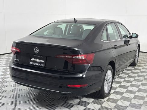 Used 2021 Volkswagen Jetta R-Line FWD image 5