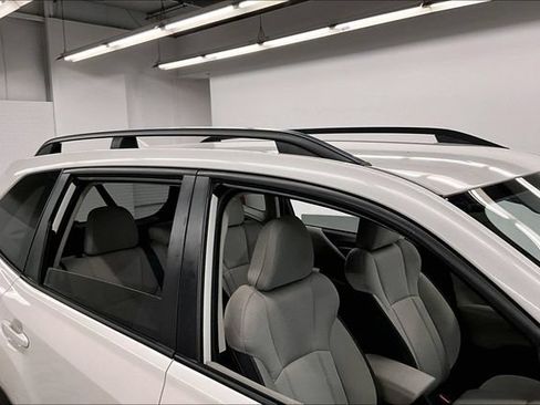 Used 2021 Subaru Forester AWD/4WD image 11