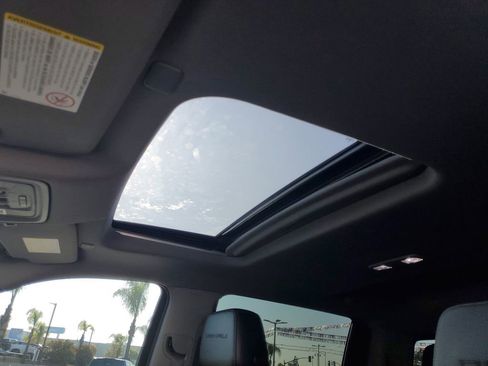 Used 2022 GMC Sierra 2500 Denali w/ Denali Ultimate Package image 27