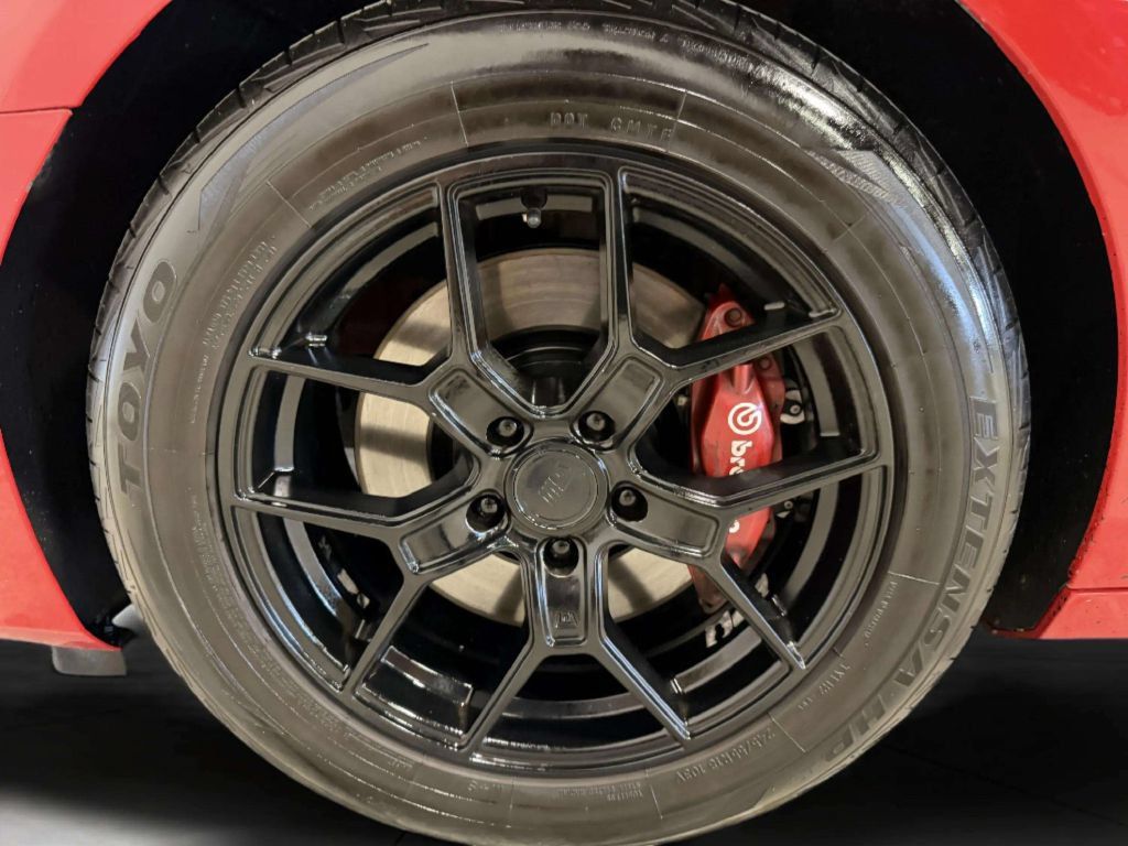 Used 2010 Chevrolet Camaro SS RWD image 14