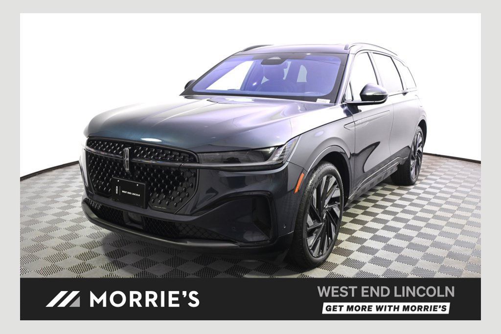 Used 2024 Lincoln Nautilus Reserve w/ Equipment Group 202A AWD/4WD image 1