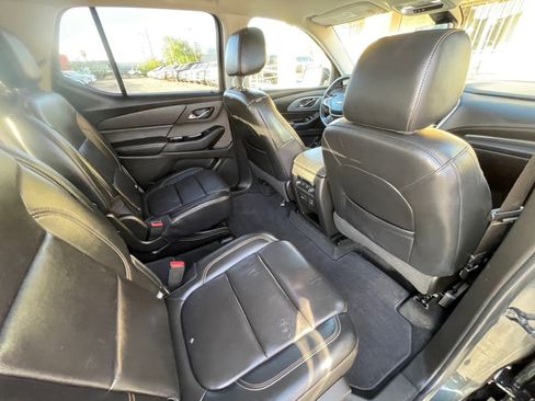 Used 2018 Chevrolet Traverse LT image 26