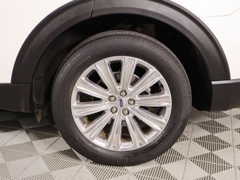 Used 2020 Ford Explorer Limited w/ Class III Trailer Tow Package image 21