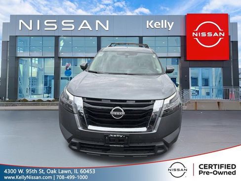 Certified 2025 Nissan Pathfinder SV image 1