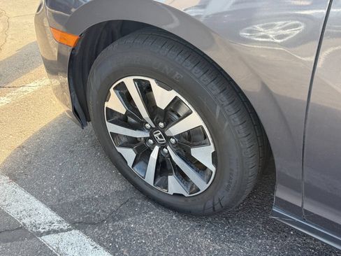 Used 2025 Honda Odyssey EX-L image 5