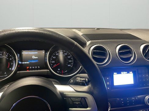Used 2019 Ford Mustang Coupe RWD image 20