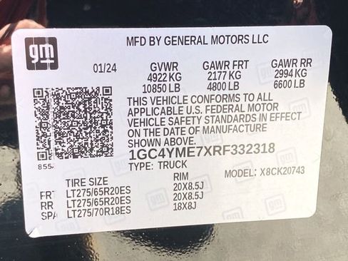 Used 2024 Chevrolet Silverado 2500 Custom w/ Custom Value Package AWD/4WD image 14
