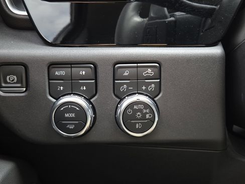 Used 2022 GMC Sierra 1500 SLT w/ SLT Premium Plus Package image 26