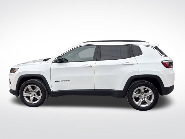 Used 2024 Jeep Compass Latitude AWD/4WD image 4